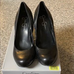 Jessica Simpson black wedge